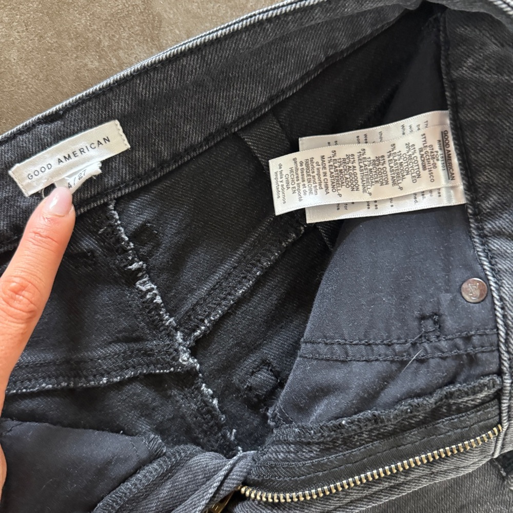Good American ~ Distressed Gray Denim Shorts (4/27) - Picture 3 of 4